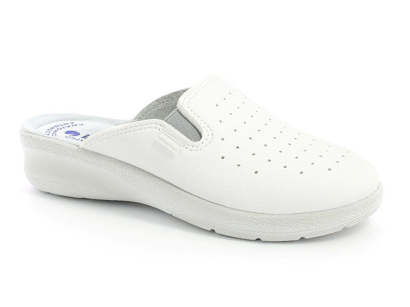 WHITE [001] [+€17.00]